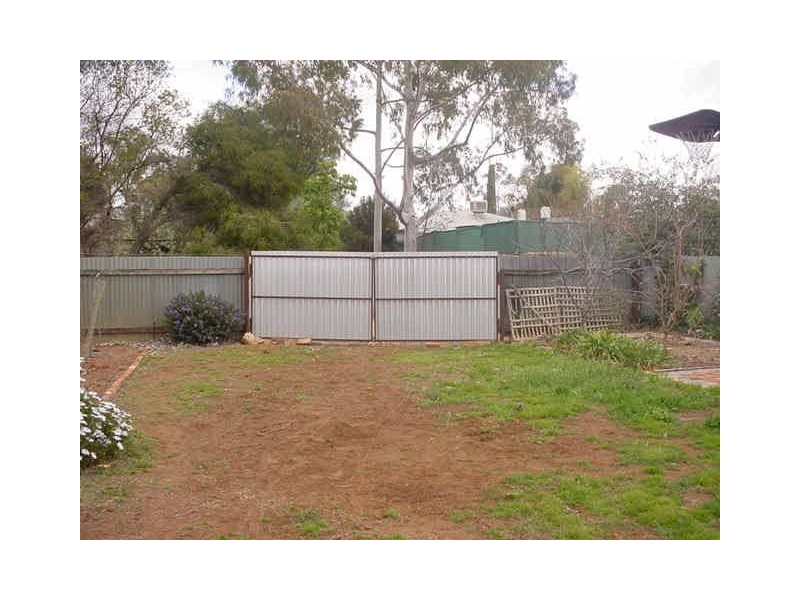 4 Hume Street, Dareton NSW 2717