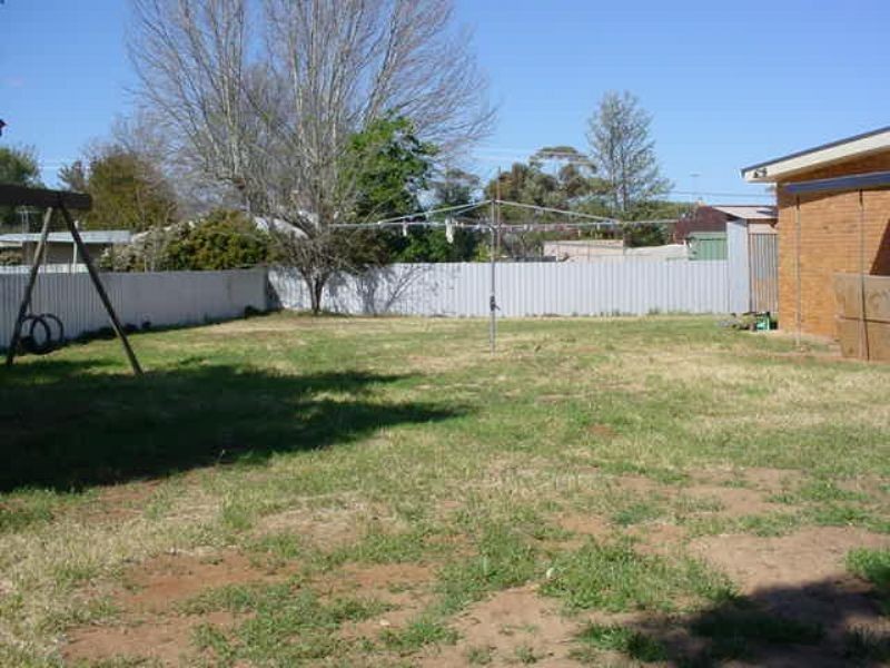 37 Neilpo Street, Dareton NSW 2717