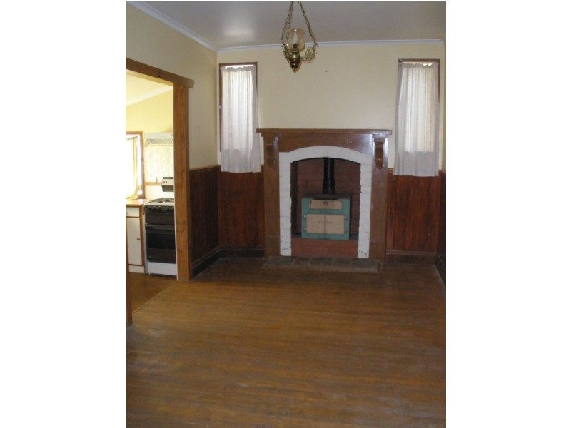 4 Emmet Street, Ouyen VIC 3490