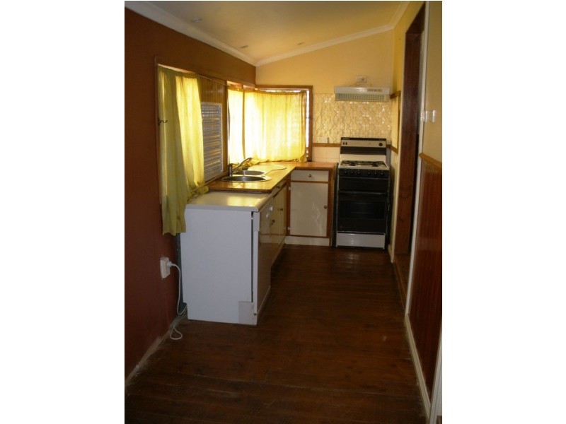 4 Emmet Street, Ouyen VIC 3490