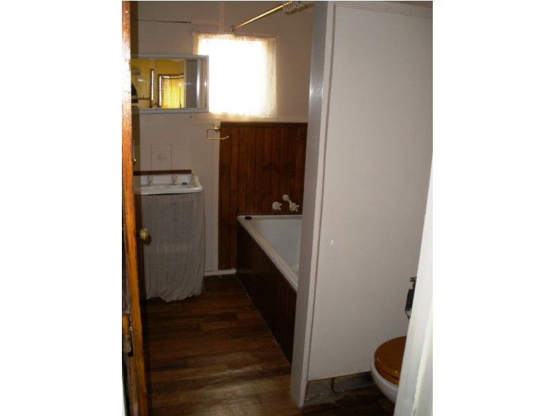 4 Emmet Street, Ouyen VIC 3490