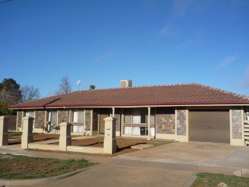 11 Dennis Avenue, Mildura VIC 3500