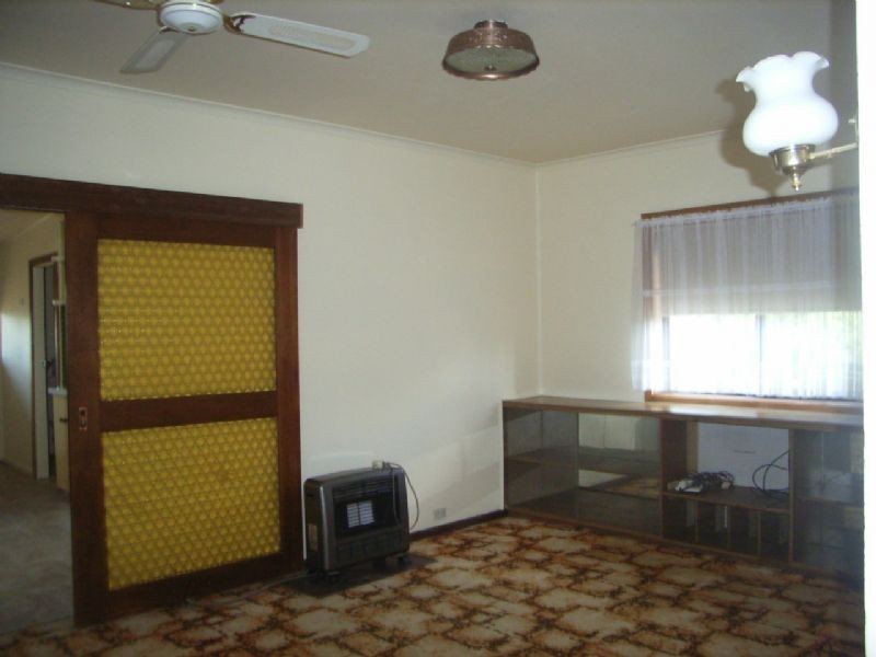 12 Emmett Street, Ouyen VIC 3490