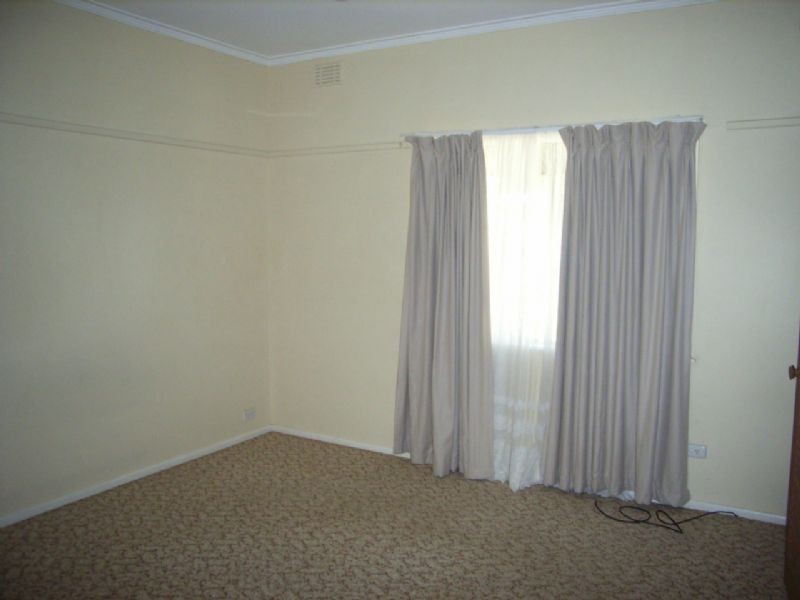 19 Henderson Street, Ouyen VIC 3490