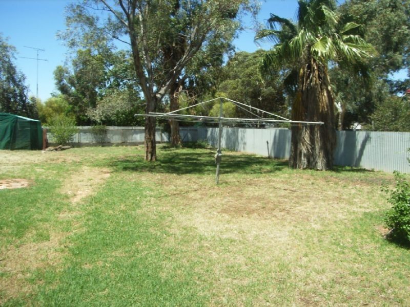19 Henderson Street, Ouyen VIC 3490