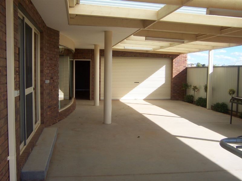 13 Anniversary Drive, Robinvale VIC 3549