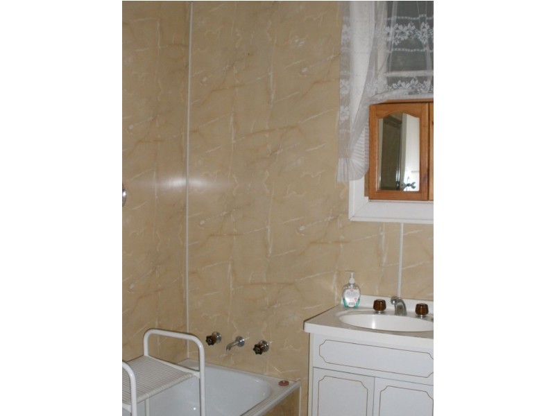 6 Mitchell Street, Ouyen VIC 3490