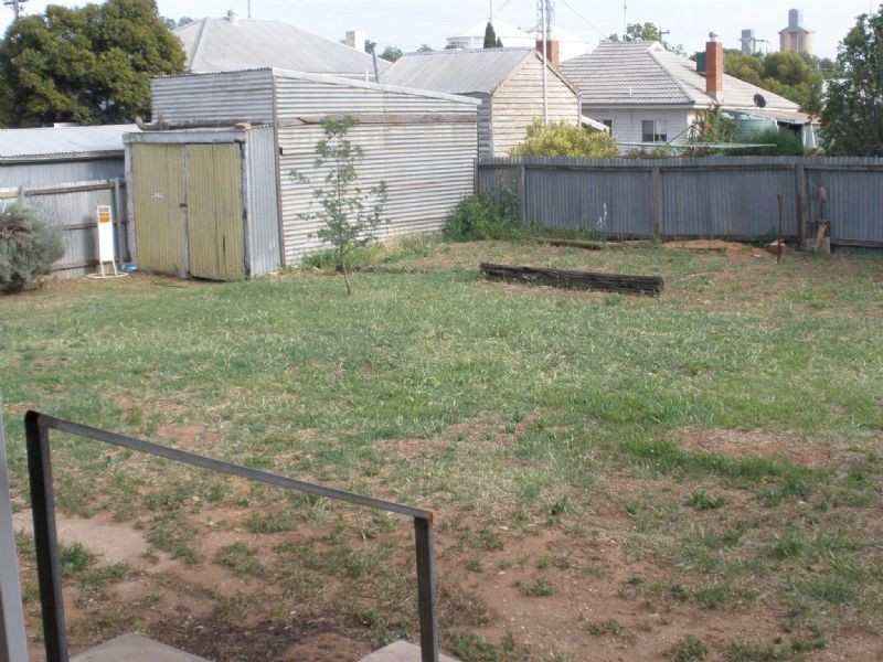 6 Mitchell Street, Ouyen VIC 3490