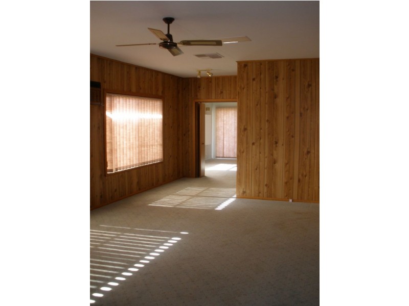 36 Nihill Street, Ouyen VIC 3490