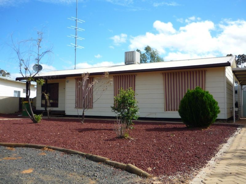 18 Lawler Street, Ouyen VIC 3490