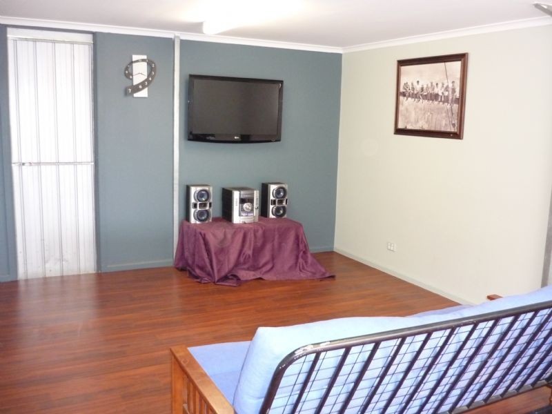 18 Lawler Street, Ouyen VIC 3490