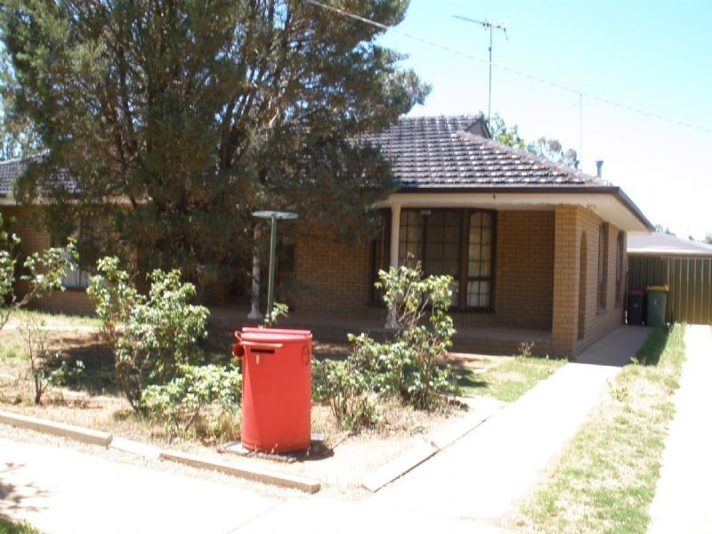 5 Cleary Drive, Robinvale VIC 3549