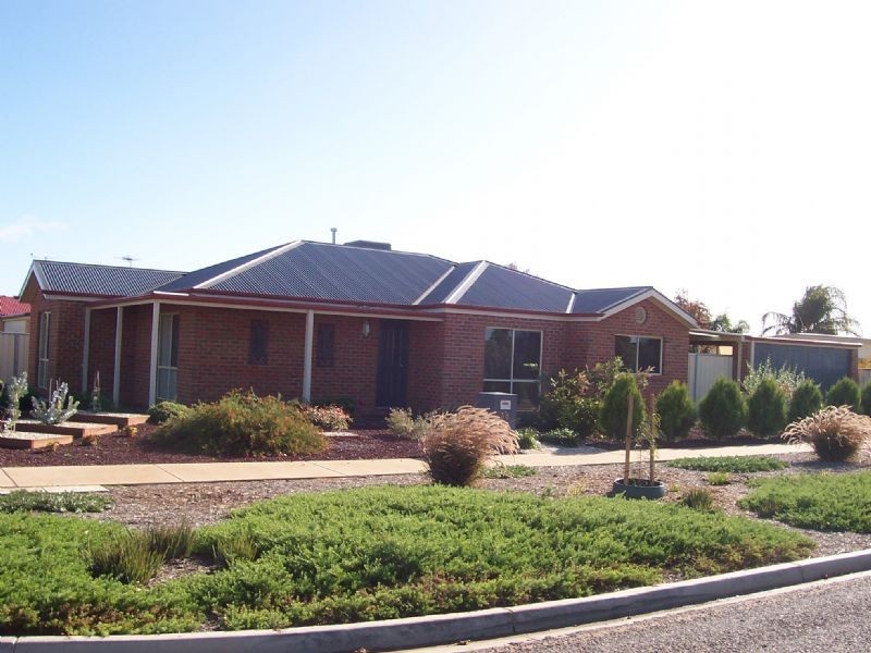 38 Belle Gardens Drive, Mildura VIC 3500