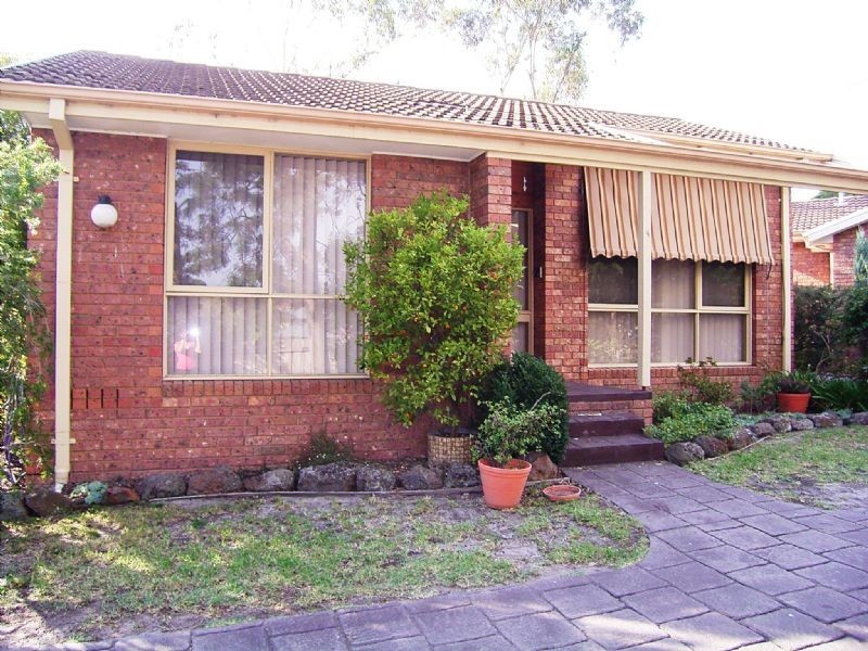 2/11 St Clems Road, Doncaster East VIC 3109