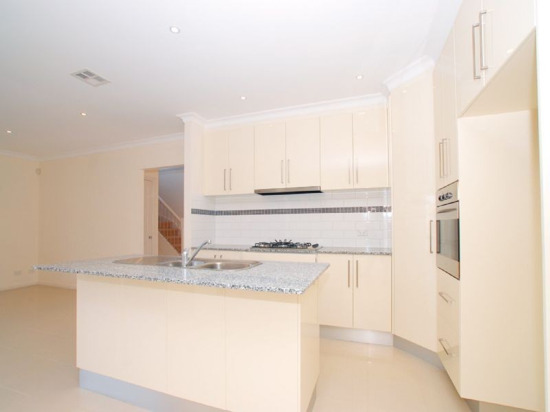 1/1079 Doncaster Road, Doncaster East VIC 3109