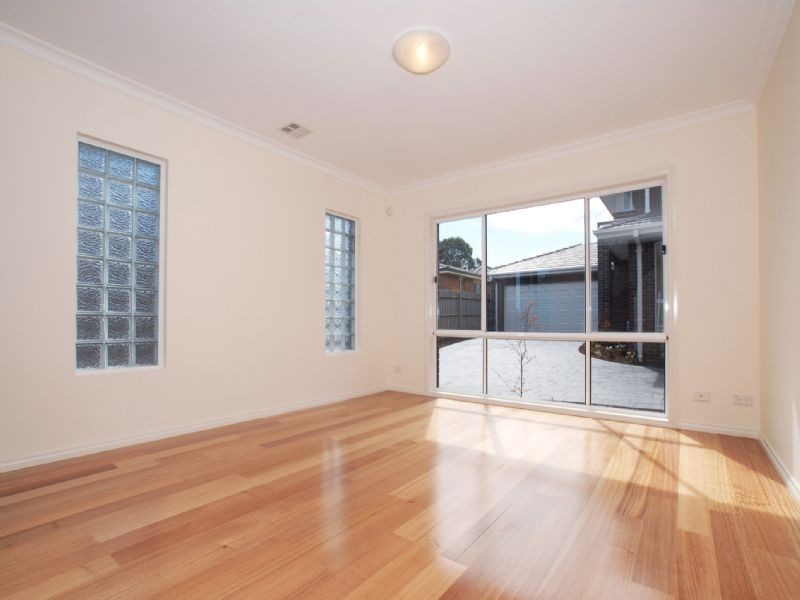 1/1079 Doncaster Road, Doncaster East VIC 3109