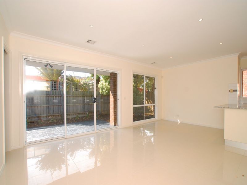 2/1079 Doncaster Road, Doncaster East VIC 3109