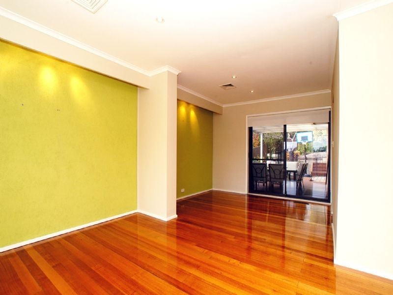 4 Stradmore Avenue, Templestowe VIC 3106