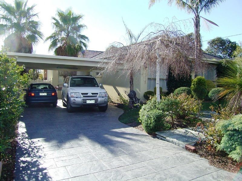 19  Canopus Drive , Doncaster East VIC 3109