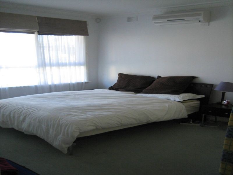 17 Middlefield Drive , Blackburn North VIC 3130
