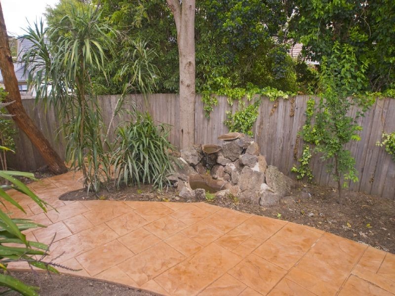 2/5 Roger Street, Doncaster East VIC 3109