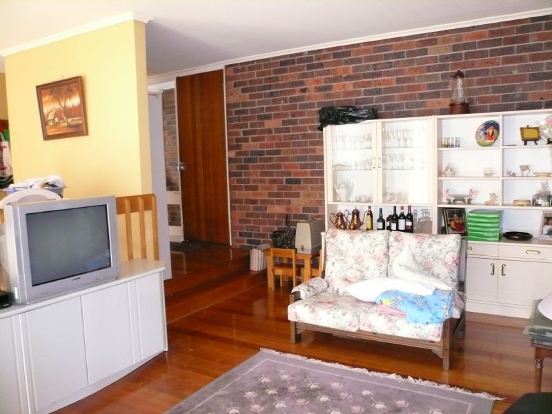 1 Gainsborough Street, Doncaster East VIC 3109