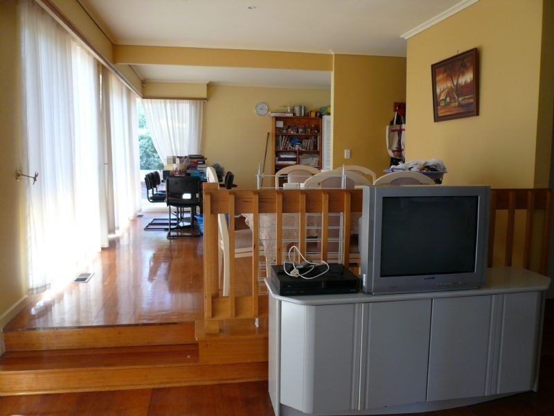 1 Gainsborough Street, Doncaster East VIC 3109