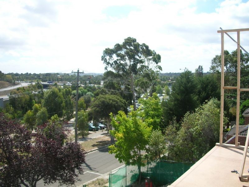 25 Hender Street, Doncaster VIC 3108