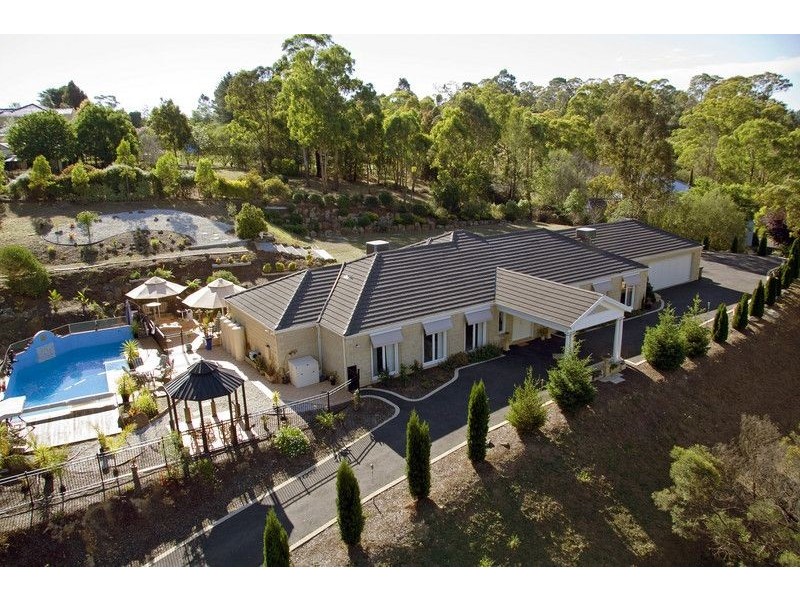 6 Cliveden Court, Templestowe VIC 3106