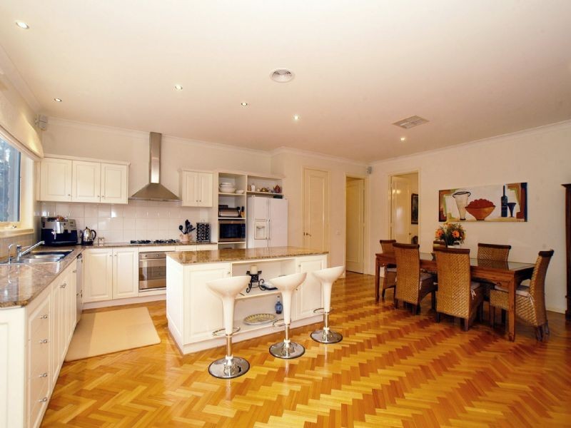 6 Cliveden Court, Templestowe VIC 3106