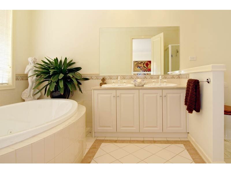 6 Cliveden Court, Templestowe VIC 3106