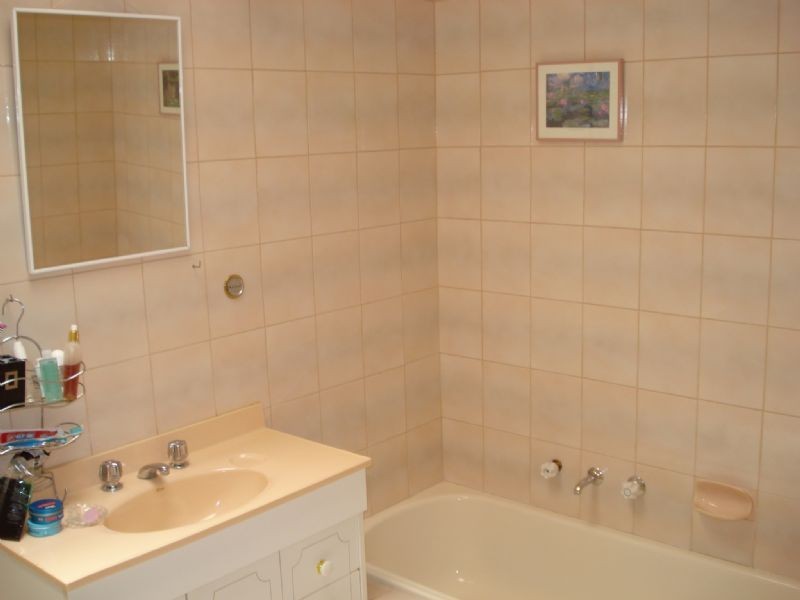 23 Ronald Avenue, Bulleen VIC 3105