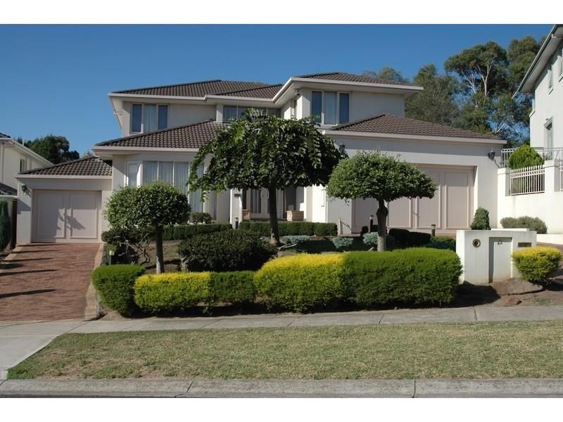 42 Tidcombe Crescent, Doncaster East VIC 3109