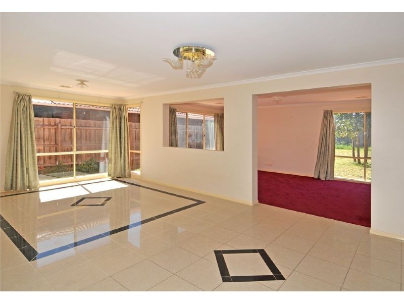 18 Geach Street, Dallas VIC 3047