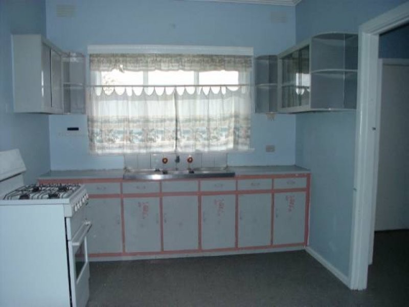 43 Cosmos Street, Glenroy VIC 3046