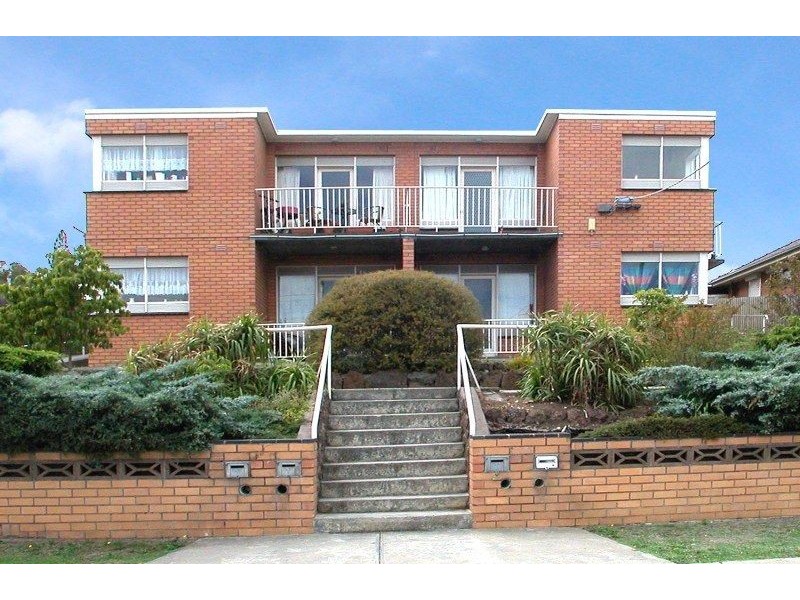 4/64 New Road, Oak Park VIC 3046