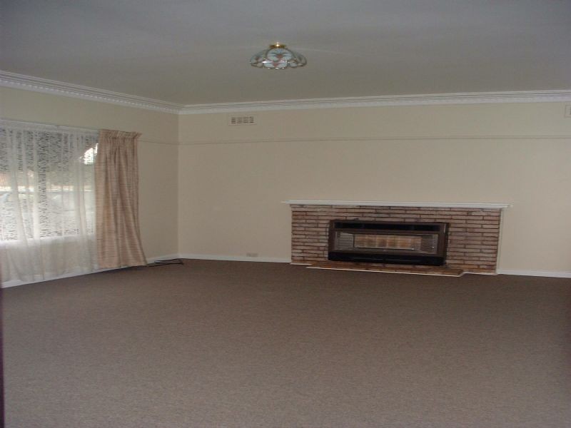 30 Hubert Avenue, Glenroy VIC 3046