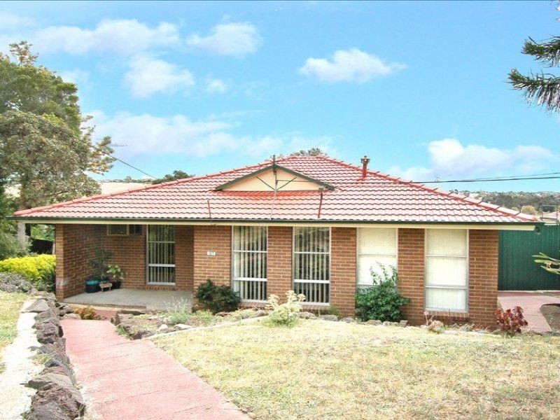 27 Hendricks Crescent, Jacana VIC 3047