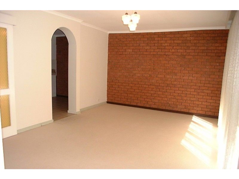 3/4 Ethel Street, Oak Park VIC 3046