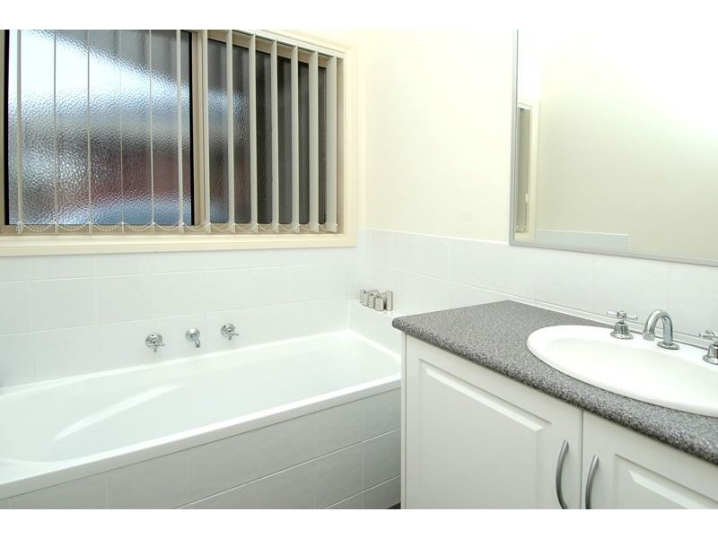 3/20 Isla Avenue, Glenroy VIC 3046