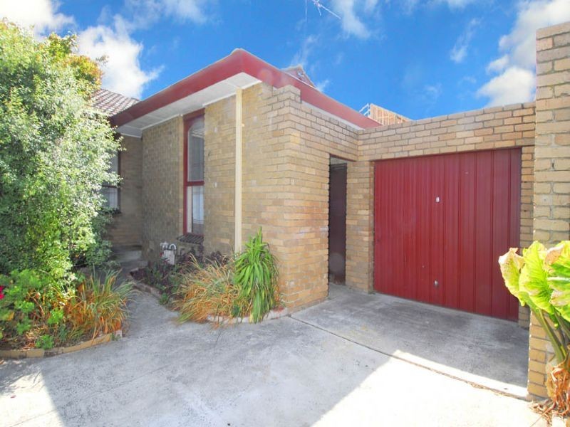 8/38 Grevillia Road, Oak Park VIC 3046