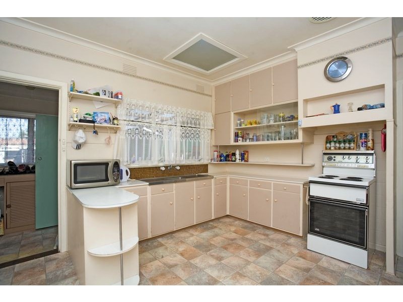 41 West Street, Hadfield VIC 3046