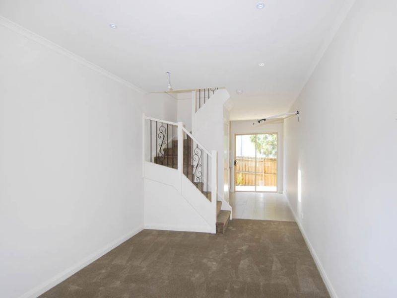 2/29 Devon Road, Pascoe Vale VIC 3044