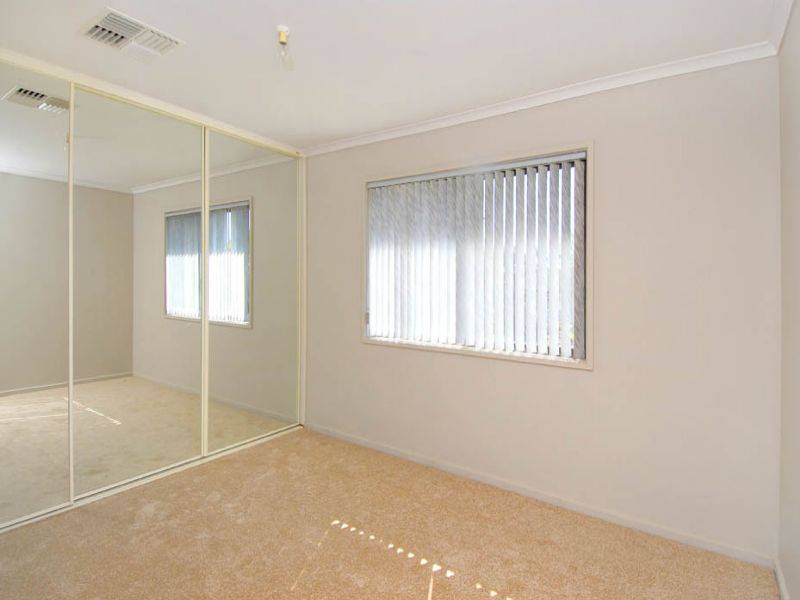 4 Ruby Court, Meadow Heights VIC 3048