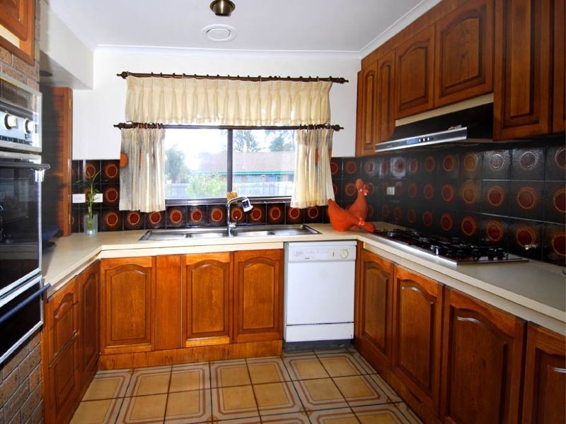 16 Frank Street, Dallas VIC 3047