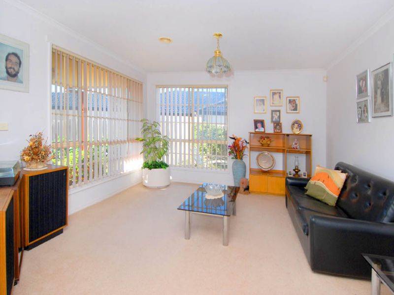 5 Mia Place, Meadow Heights VIC 3048