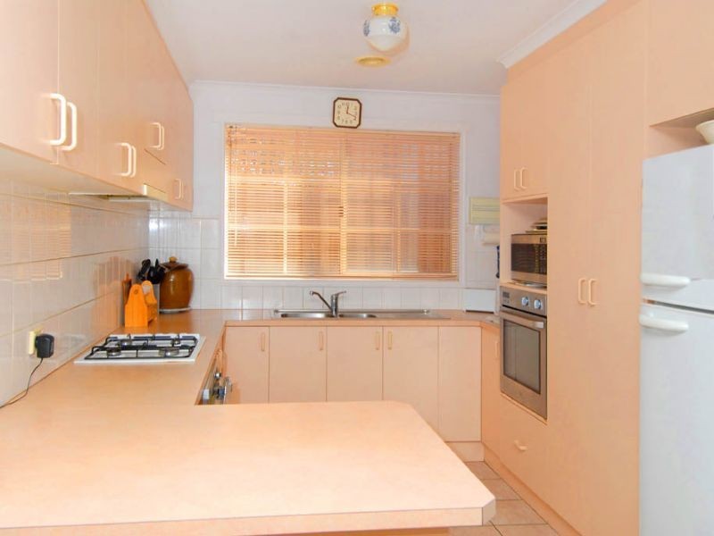 5 Mia Place, Meadow Heights VIC 3048