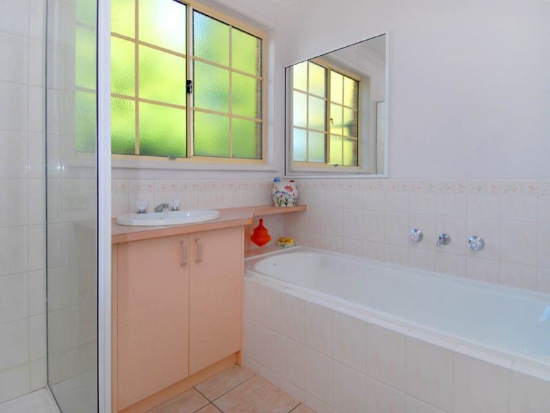 5 Mia Place, Meadow Heights VIC 3048