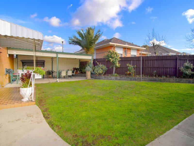 13 May Street, Glenroy VIC 3046