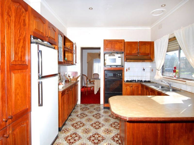 254 West Street, Glenroy VIC 3046